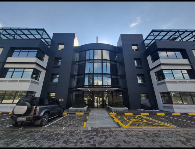 307M² OFFICE TO LET IN SANDTON CENTRAL